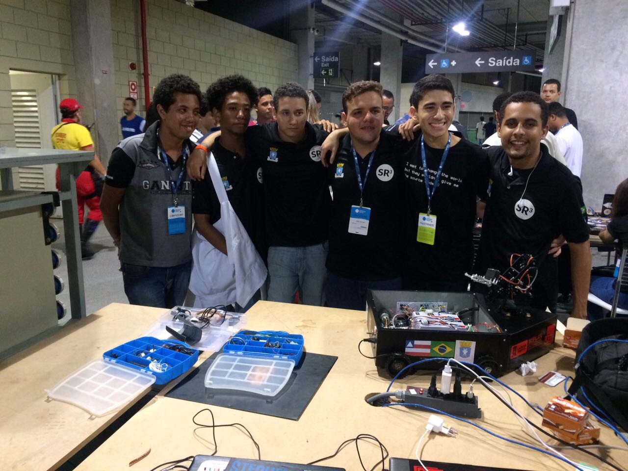 “Robô antibombas” de Lauro de Freitas é apresentado na Campus Party