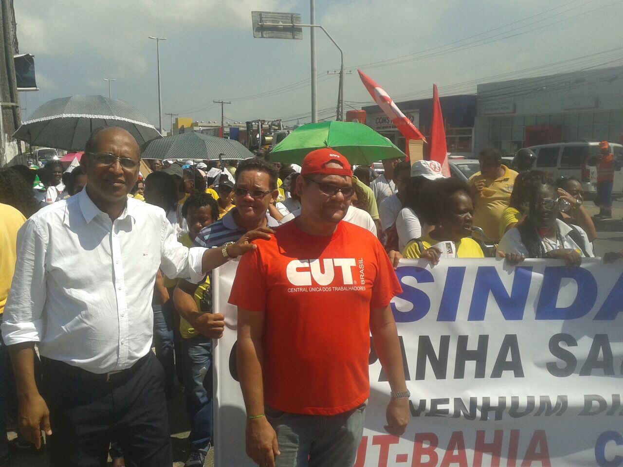 Vereador Emanuel Carvalho acompanhou e apoiou protesto dos Agentes de Saúde de Lauro de Freitas