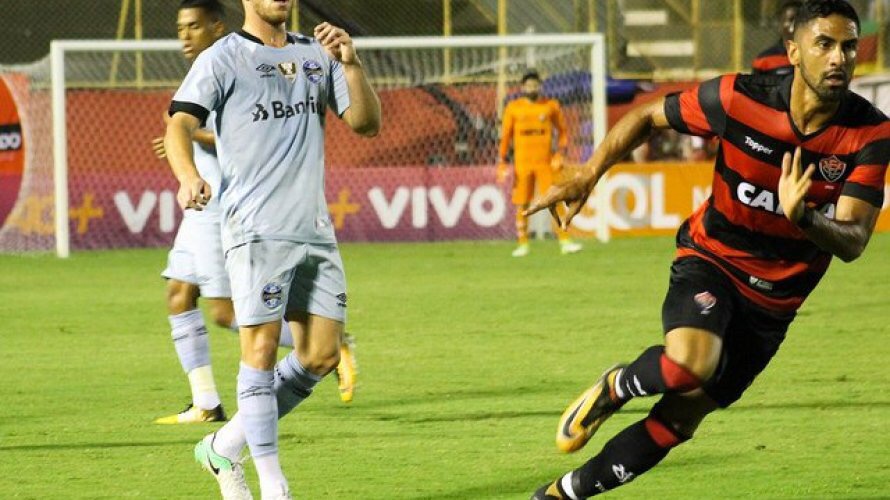 Vitória encara o Grêmio fora de casa para se manter fora da zona de rebaixamento